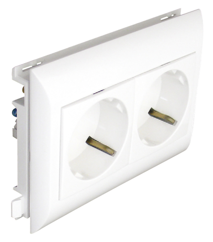 Doble Base Schuko con Protección para Canales con Tapa L75 - 4 Módulos